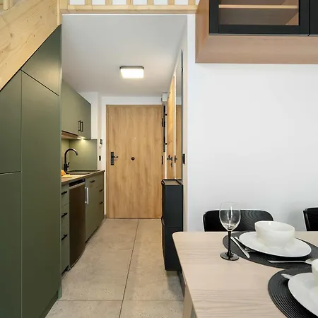 Pet Friendly Cozy With Balcony In By Renters Lägenhet