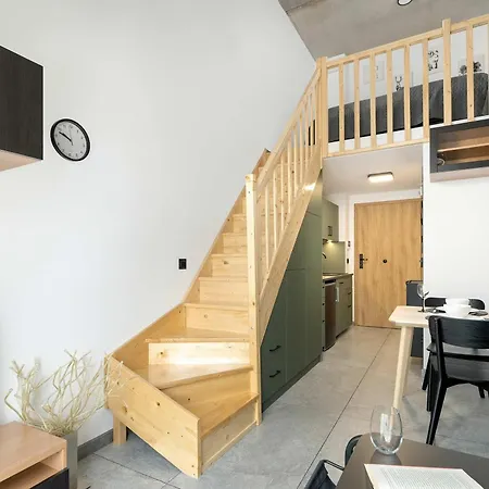 Lägenhet Pet Friendly Cozy With Balcony In By Renters