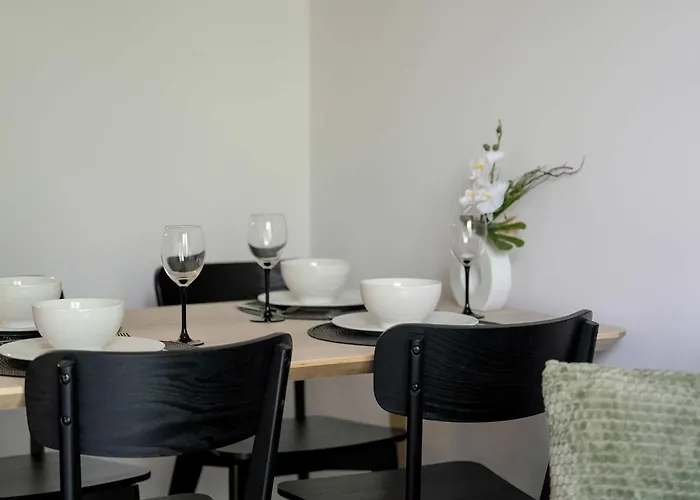 Pet Friendly Cozy With Balcony In By Renters Appartement Poznań