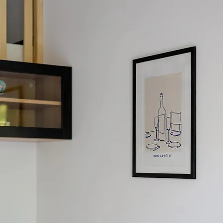 Pet Friendly Cozy With Balcony In By Renters Apartmán Poznaň
