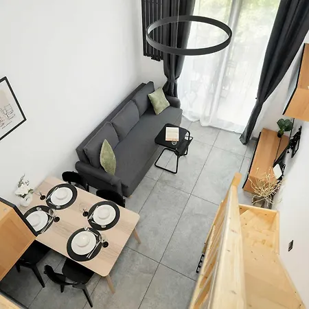 דירה Pet Friendly Cozy With Balcony In By Renters *